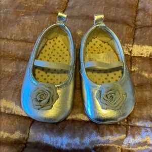 Flower baby shoes